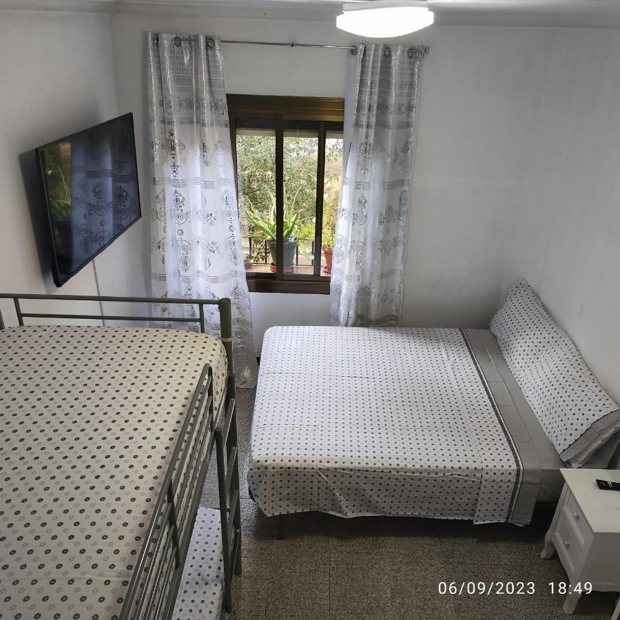 Apto Barcelona C R Lägenhet Santa Coloma de Gramanet Exteriör bild